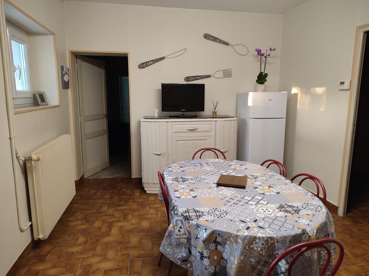 Gite Chez Jeannot Azay-le-Ferron Kültér fotó