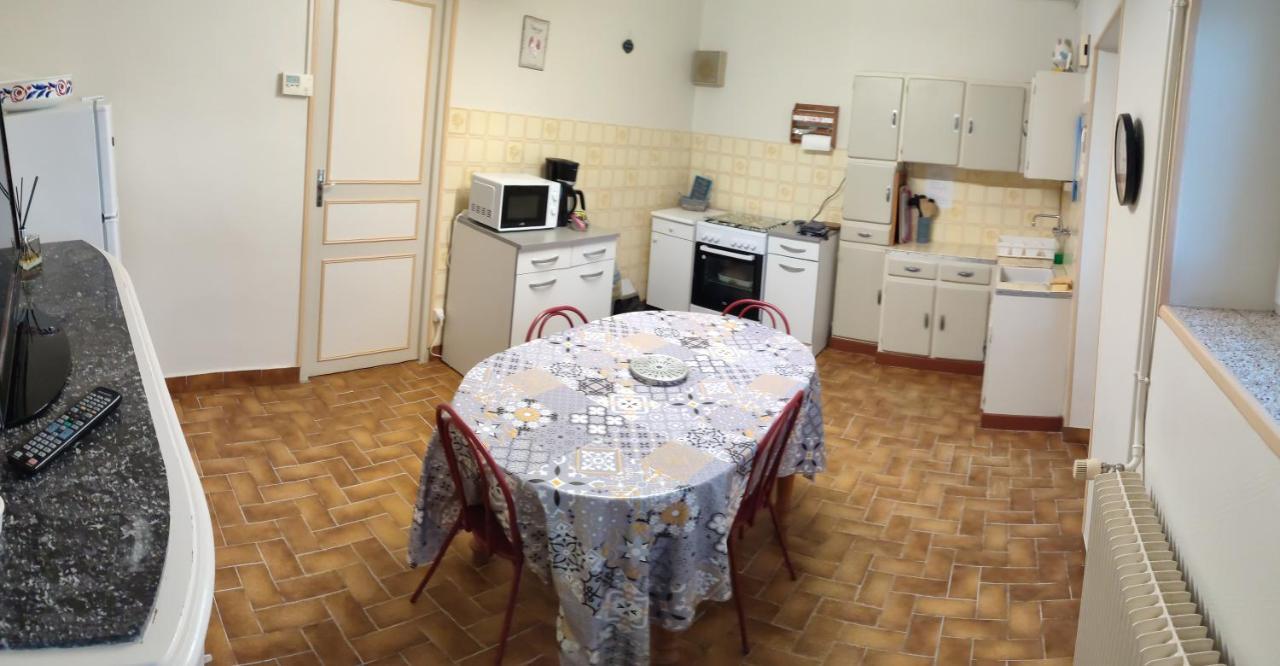 Gite Chez Jeannot Azay-le-Ferron Kültér fotó