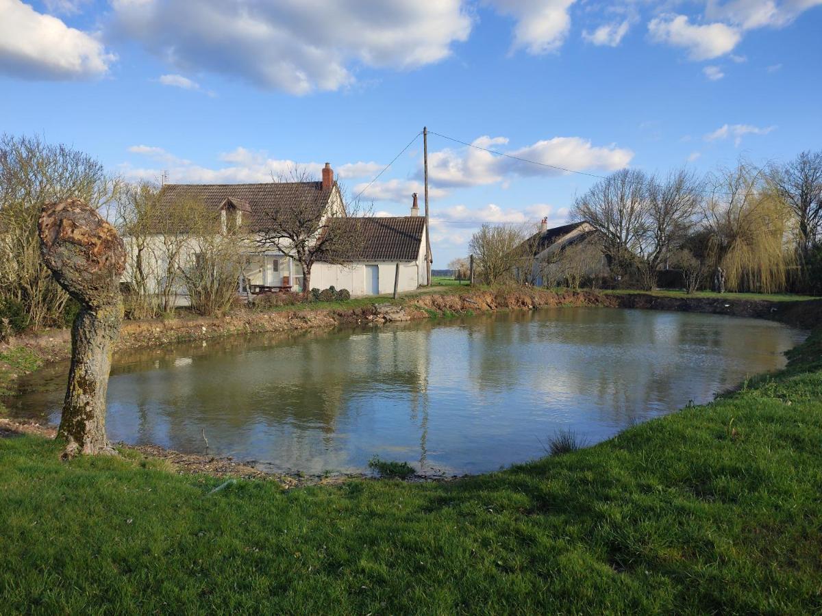 Gite Chez Jeannot Azay-le-Ferron Kültér fotó